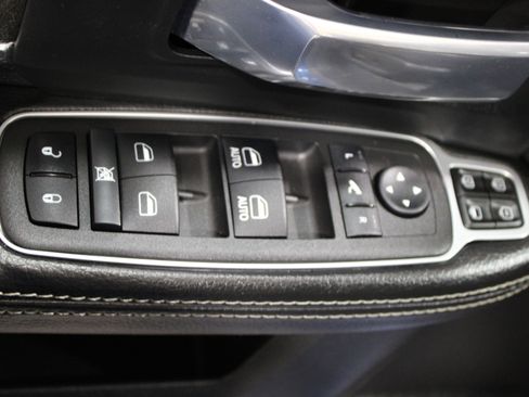 Used 2024 RAM 2500 Laramie w/ Night Edition image 7