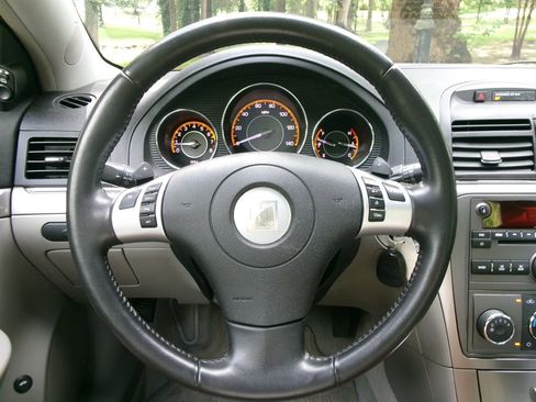 Used 2009 Saturn Aura XR image 27