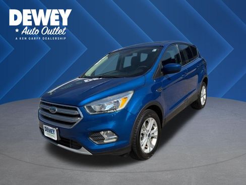 Used 2017 Ford Escape SE AWD/4WD image 1
