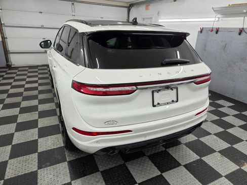 Used 2024 Lincoln Corsair Reserve w/ Equipment Group 201A AWD/4WD image 4