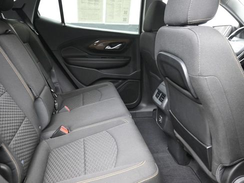 Used 2020 GMC Terrain SLE w/ Driver Convenience Package AWD/4WD image 10
