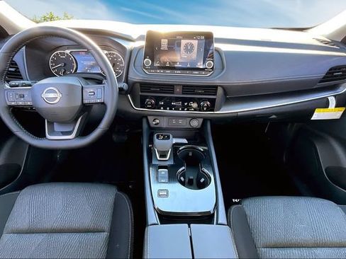 New 2026 Nissan Rogue SV w/ Cold Weather Package FWD image 5