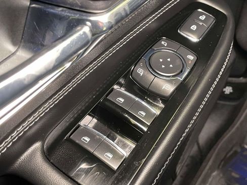 Used 2021 Lincoln Corsair AWD w/ Premium Package image 35