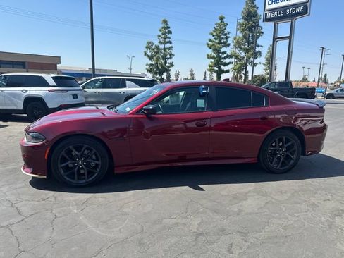Used 2023 Dodge Charger R/T w/ Blacktop Package RWD image 4
