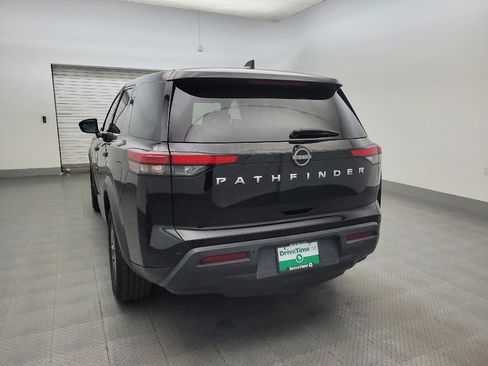 Used 2022 Nissan Pathfinder S FWD image 6