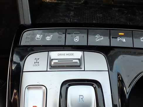 Certified 2022 Hyundai Tucson Limited image 16