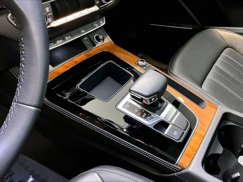 Certified 2023 Audi Q5 2.0T Premium Plus w/ Premium Plus Package image 17