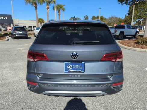Used 2023 Volkswagen Taos SE image 7