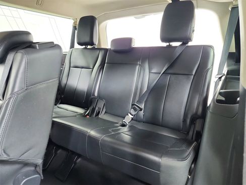 Used 2024 Ford Expedition Max XLT image 34