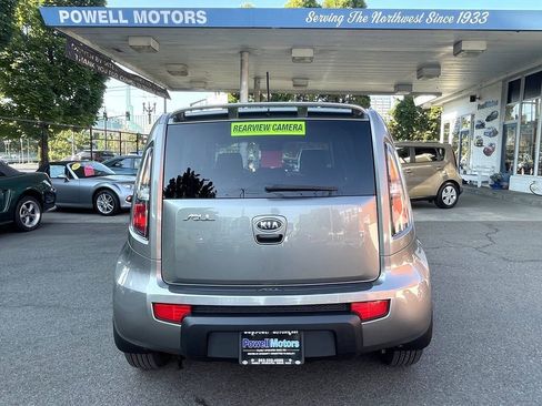 Used 2010 Kia Soul + w/ Audio Pkg FWD image 24