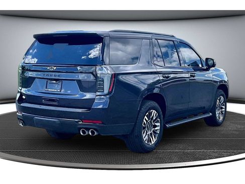 Used 2026 Chevrolet Tahoe Z71 AWD/4WD image 17