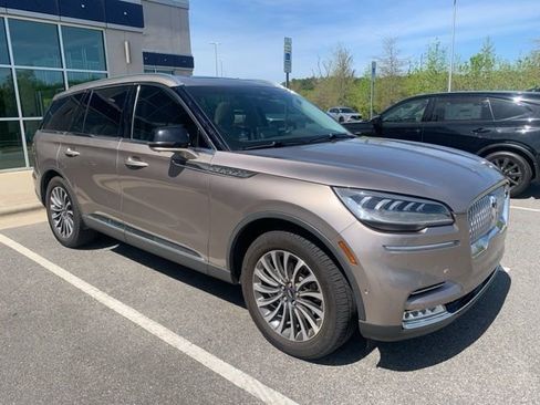 Used 2020 Lincoln Aviator Reserve w/ Equipment Group 201A image 3