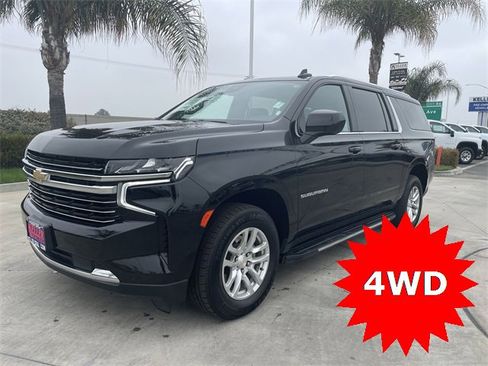 Used 2023 Chevrolet Suburban LT image 1