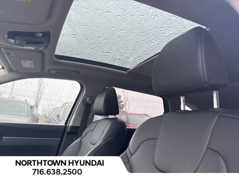 Used 2025 Kia Sorento EX w/ EX Panoramic Sunroof Package image 3