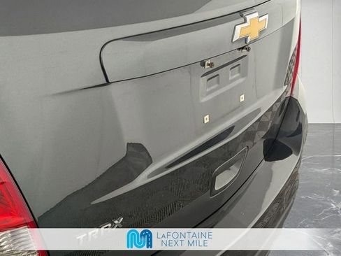 Used 2020 Chevrolet Trax LS w/ Tint and Cruise Package FWD image 10