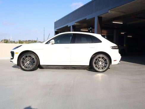 New 2026 Porsche Macan S image 2