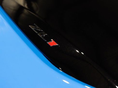 Used 2022 Chevrolet Camaro ZL1 image 30