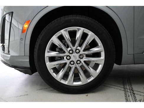 Certified 2024 Cadillac XT6 Premium Luxury w/ Technology Package AWD/4WD image 26