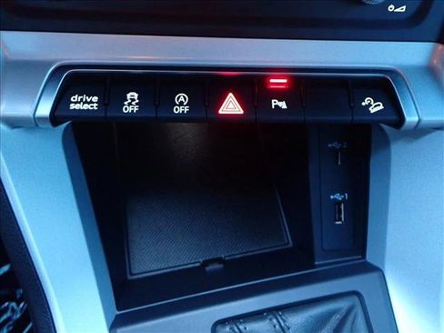 Used 2021 Audi Q3 2.0T Premium w/ Convenience Package image 22