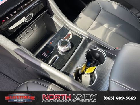 New 2026 Jeep Grand Cherokee L Limited AWD/4WD image 10