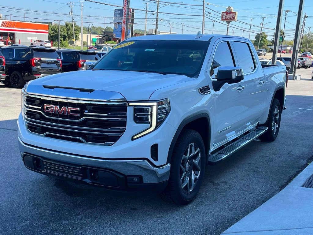 Certified 2023 GMC Sierra 1500 SLT w/ SLT Convenience Package AWD/4WD image 7