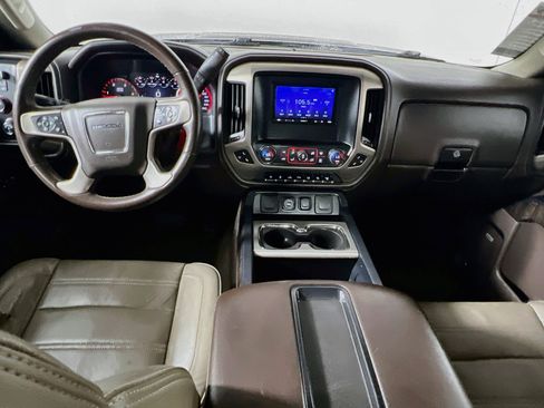 Used 2015 GMC Sierra 2500 Denali w/ Duramax Plus Package AWD/4WD image 28