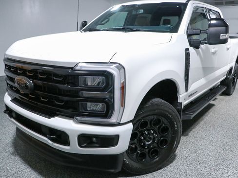 Used 2024 Ford F250 Lariat w/ Black Appearance Package AWD/4WD image 34