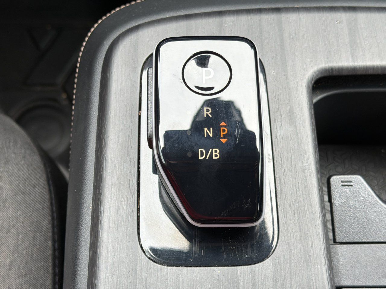 Certified 2023 Nissan Ariya FWD image 9