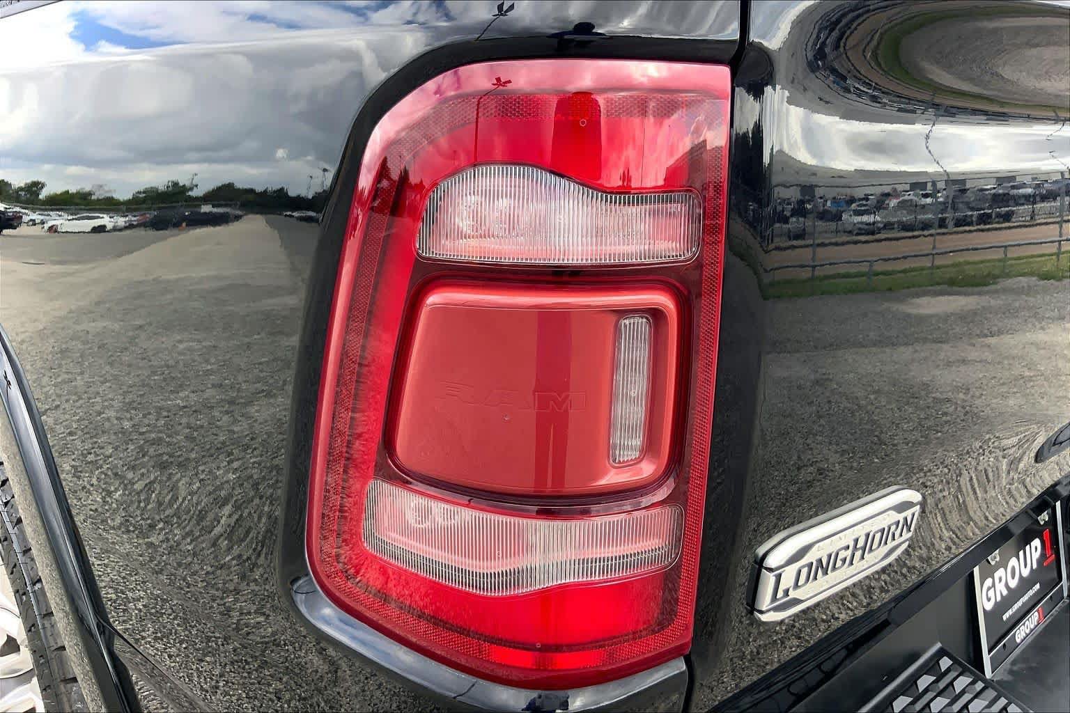 Used 2022 RAM 1500 Limited w/ Body Color Bumper Group AWD/4WD image 28