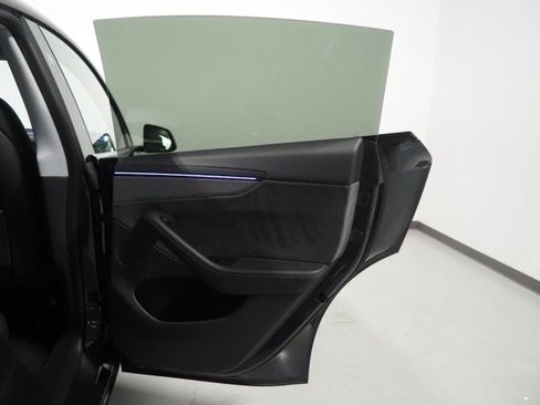 Used 2026 Tesla Model Y Long Range RWD image 63