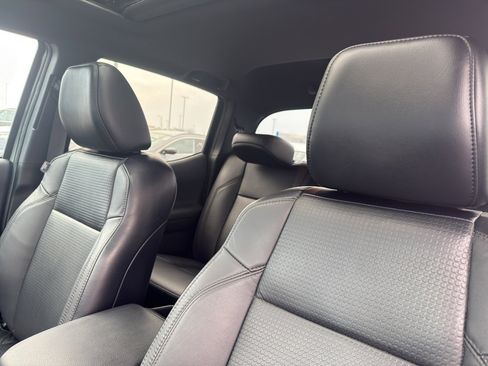 Used 2022 Toyota Tacoma TRD Off-Road w/ TRD Premium Off Road Package image 29