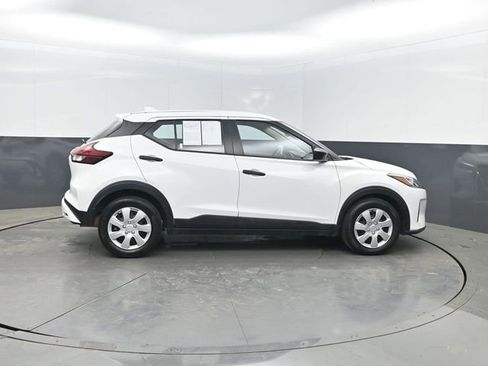 Used 2023 Nissan Kicks S FWD image 31