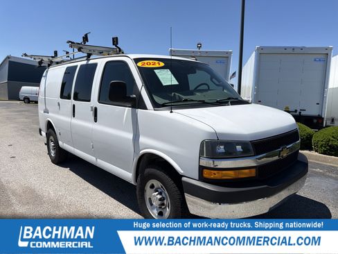 Used 2021 Chevrolet Express 2500 w/ Driver Convenience Package RWD image 1