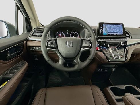 New 2026 Honda Odyssey Touring image 19