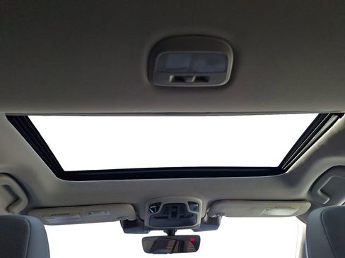 Used 2025 Subaru Outback Limited XT w/ Popular Package #2 image 12