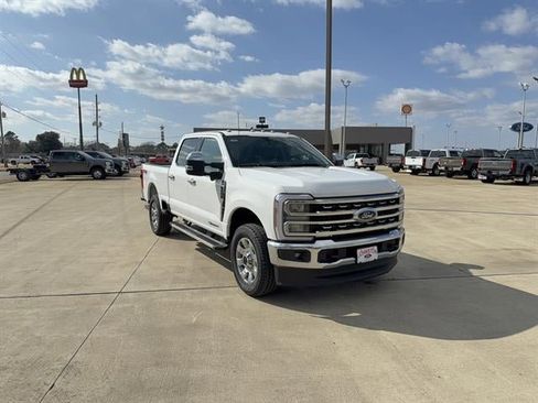New 2026 Ford F250 Lariat w/ Chrome Package image 2