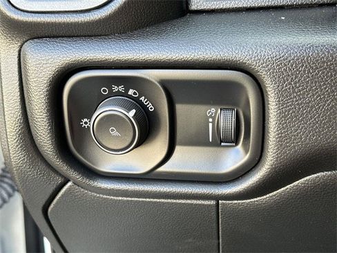 Used 2024 RAM 3500 Tradesman image 15