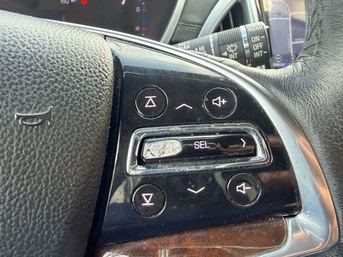 Used 2016 Cadillac SRX Luxury image 14