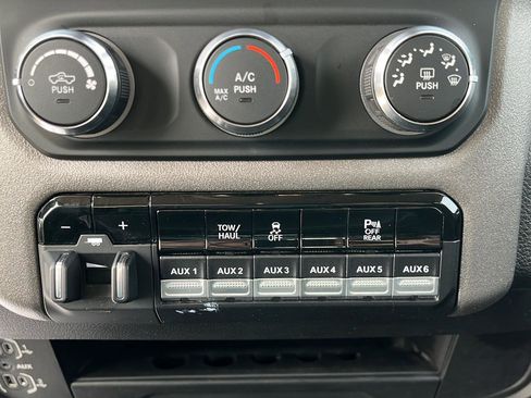 Used 2019 RAM 2500 Tradesman image 20