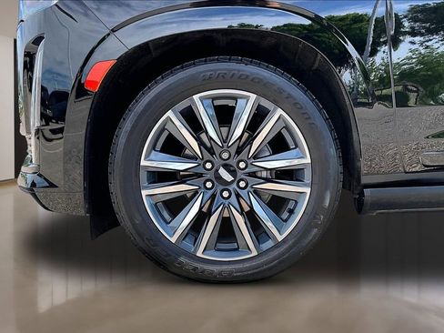 Certified 2023 Cadillac Escalade Sport Platinum AWD/4WD image 8