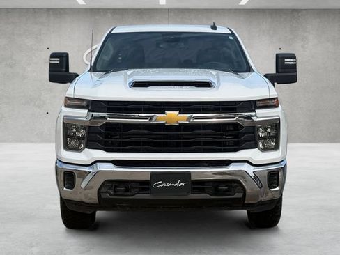 Used 2024 Chevrolet Silverado 2500 LT AWD/4WD image 18