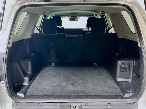 Certified 2019 Toyota 4Runner SR5 image 22