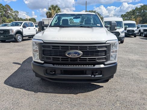 New 2026 Ford F250 XL w/ XL Chrome Package image 8