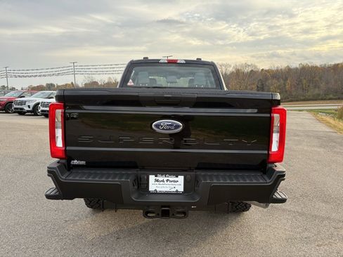 New 2026 Ford F250 XL w/ XL Off-Road Package image 4