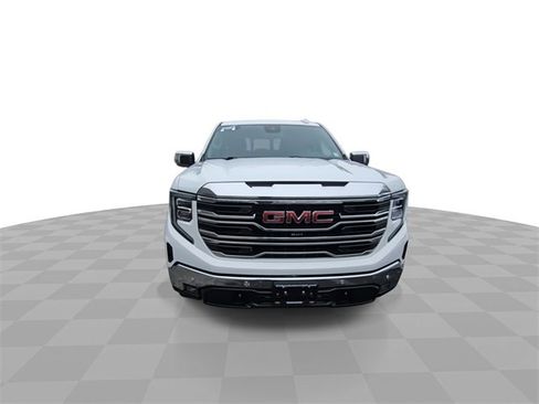 Used 2023 GMC Sierra 1500 SLT w/ SLT Premium Package image 3