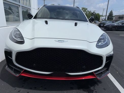 Used 2026 Aston Martin DBX 707 AWD/4WD image 2