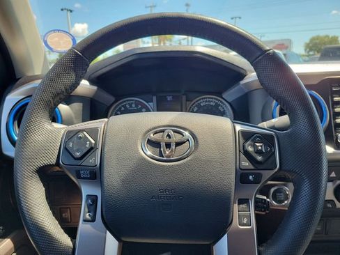 Used 2023 Toyota Tacoma SR5 w/ Technology Package AWD/4WD image 19