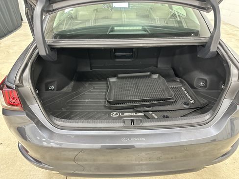 Certified 2025 Lexus ES 350 w/ Accessory Package (Z2) FWD image 32