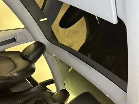 Used 2025 Tesla Model 3 Long Range RWD image 38