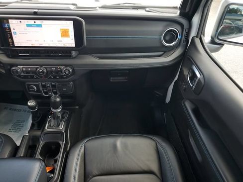 Certified 2024 Jeep Wrangler High Altitude AWD/4WD image 18
